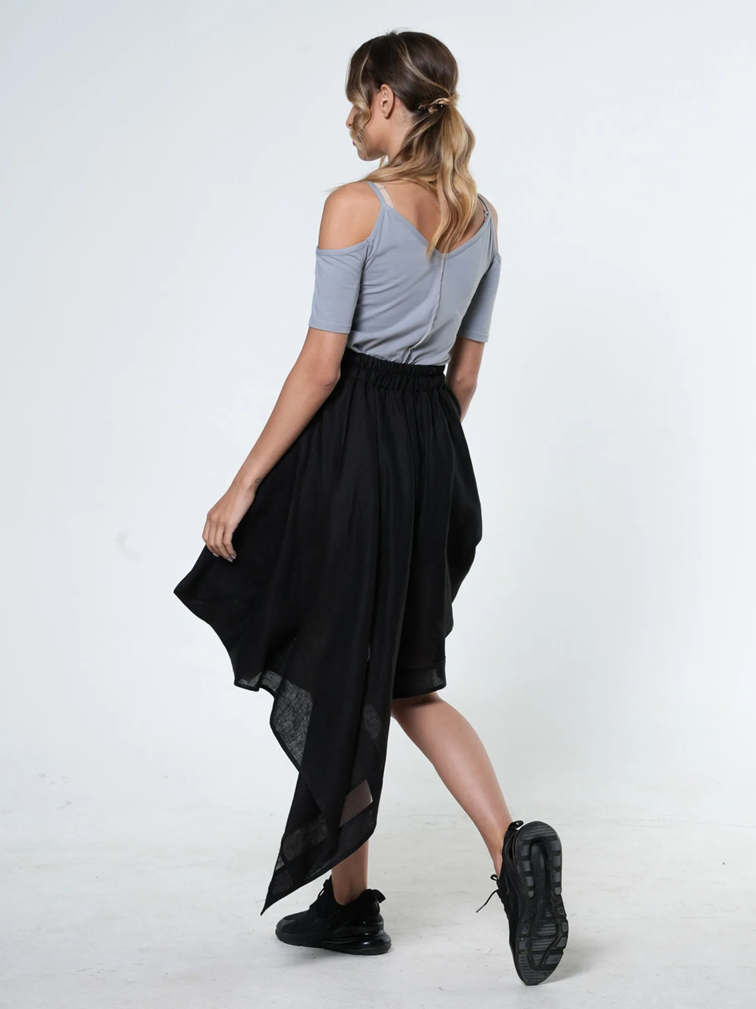 Avant Garde Linen Skirt With Ties In Black