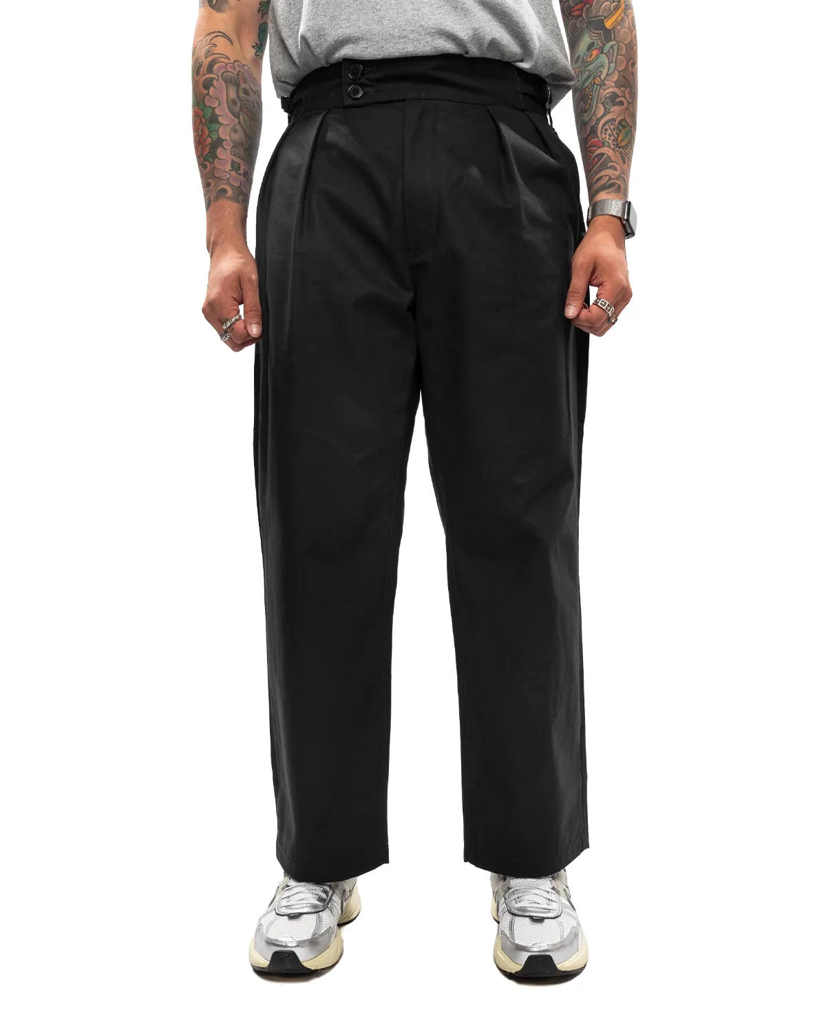 Lez / Gluca / Trousers / Cotton. CNVS. Black