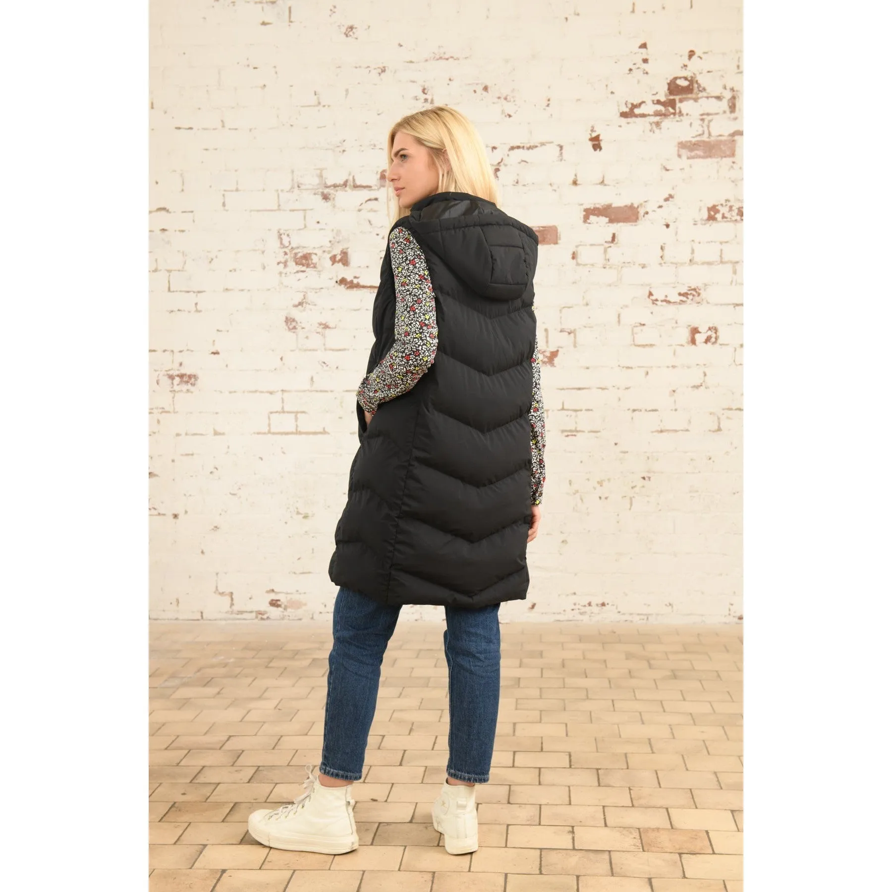 Lighthouse Savannah Black Ladies Puffer Gilet