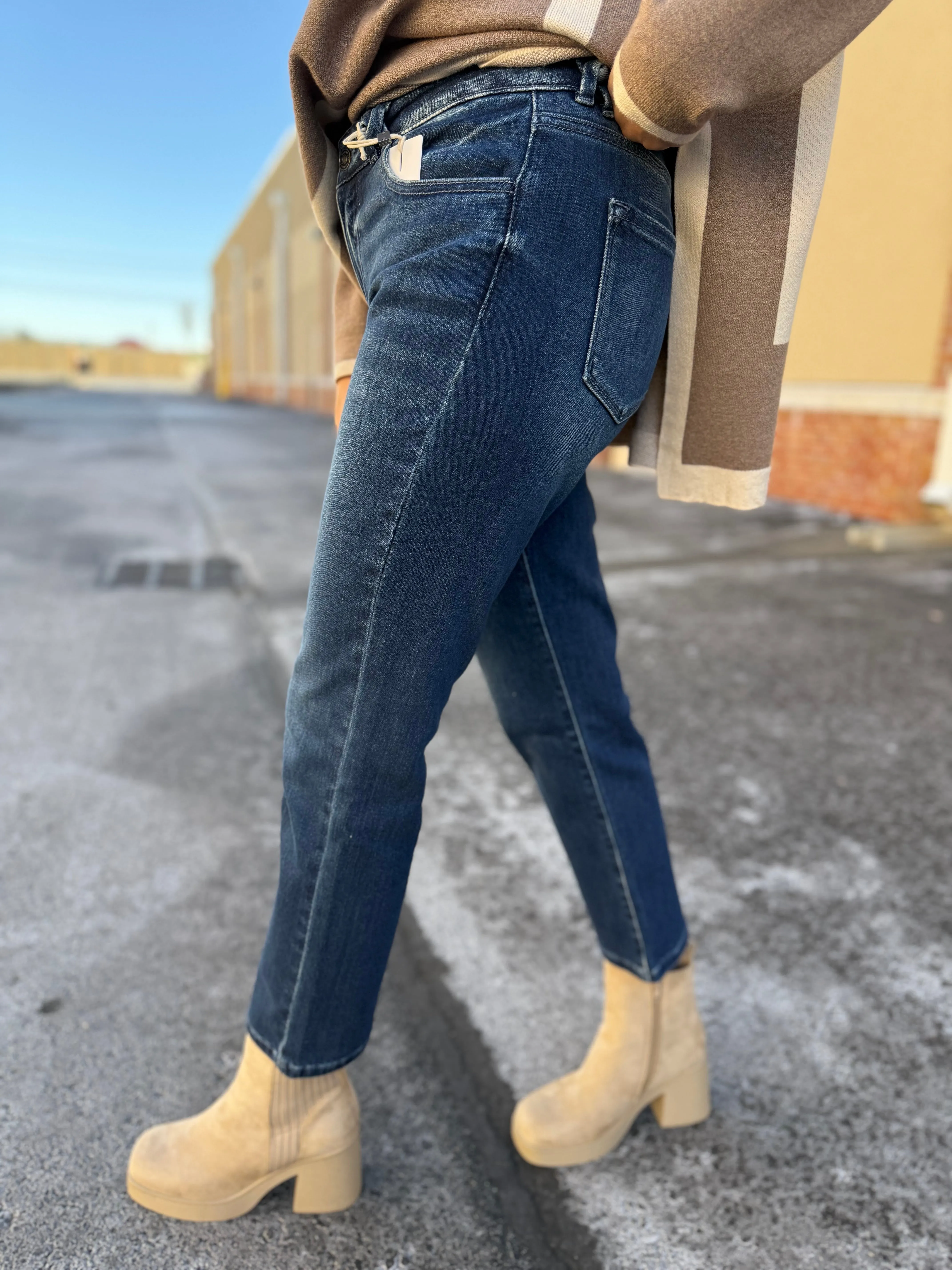 Mallie Slim Straight Jeans