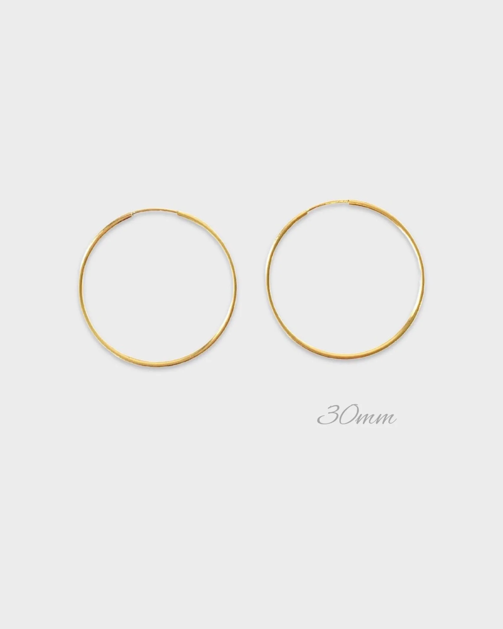 Medium Infinity Hoops (30mm)